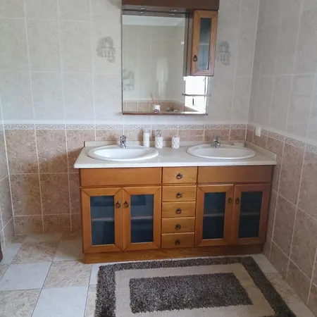 Casa Laranjeiras Alqueidao da Serra