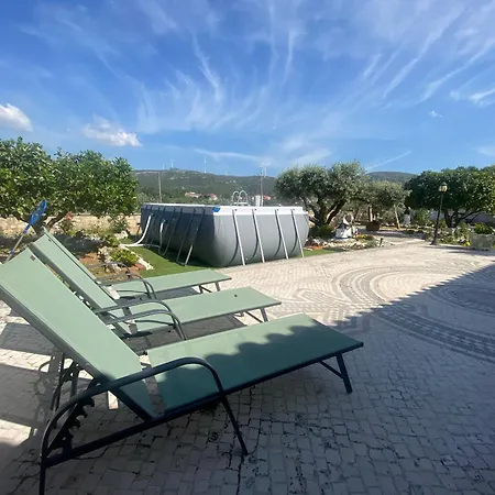Casa Laranjeiras * Alqueidão da Serra